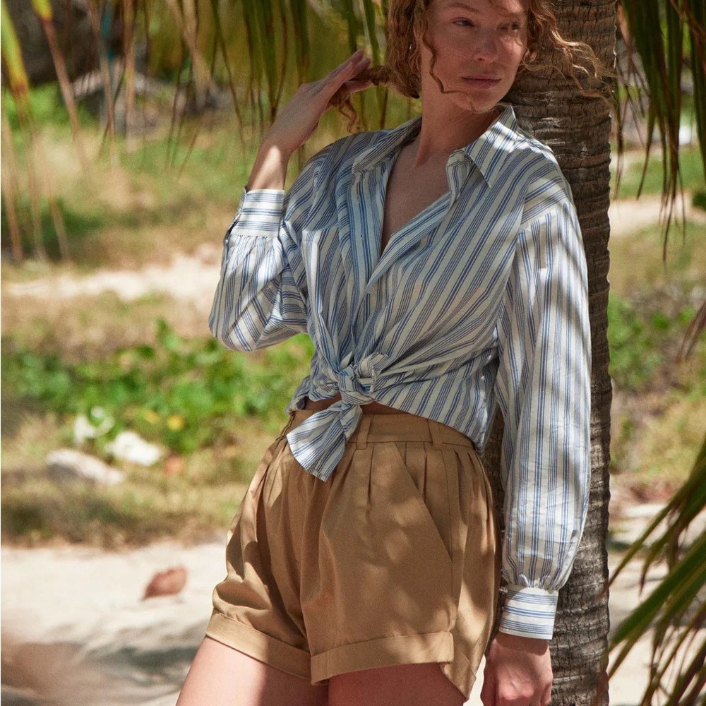 Doen Paige Shorts in Desert Size 6